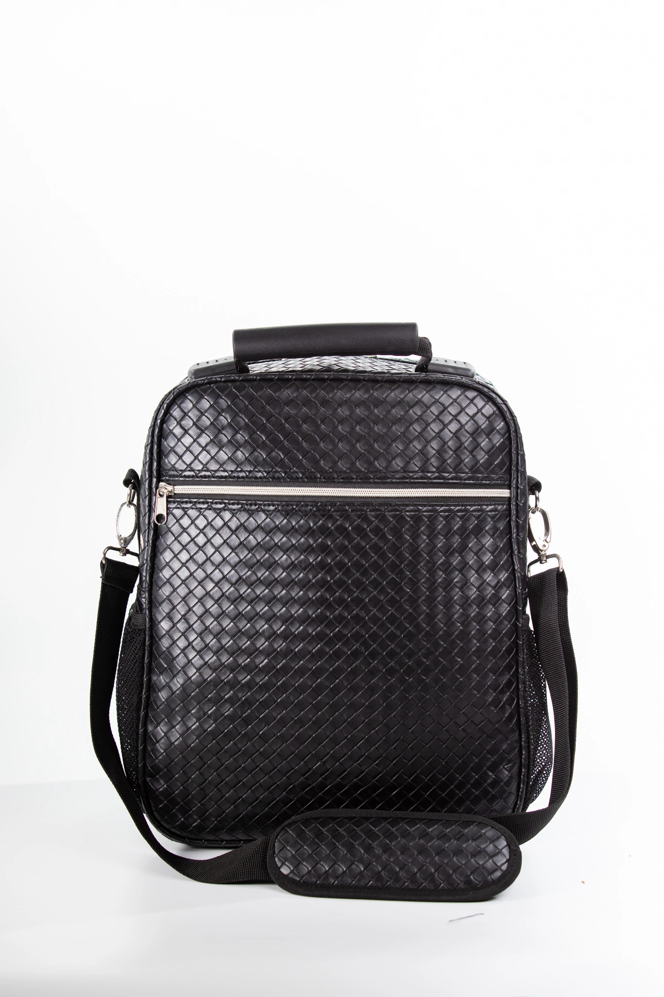 กระเป๋าเอกสาร-WOVEN-BK - ผ้า PVC สีดำลายสานท้องขาวผลิตในไทย ซับในด้วยผ้า 420 สีดำ
PU มีตาข่ายข้าง ผ้าซิป NO.5… - ภาพที่ 3
