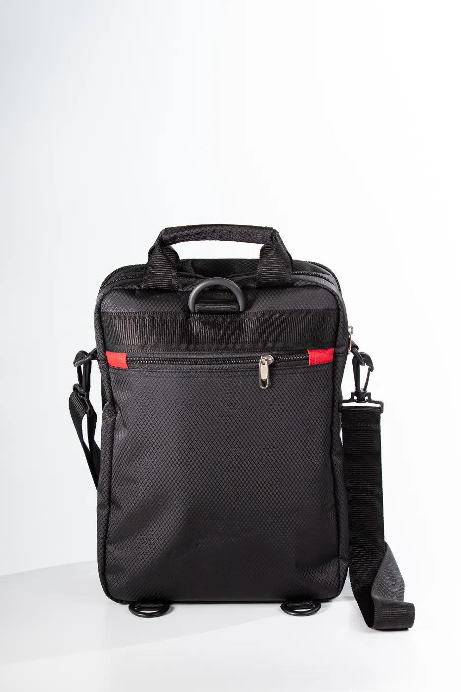 กระเป๋าเอกสาร-BLK-RD - ผ้ารังผึ้งสีดำหลังยางกันน้ำ ขนาด 9.5x12.5x2.5นิ้ว ซับในผ้า
210 D สีดำผ้าซิป No.5 ผลิตในไทย สายสีดำมัน…