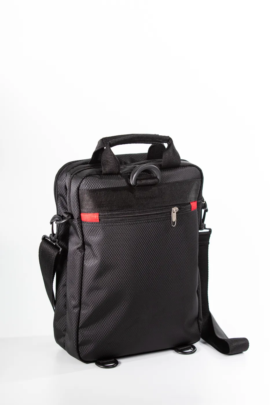กระเป๋าเอกสาร-BLK-RD - ผ้ารังผึ้งสีดำหลังยางกันน้ำ ขนาด 9.5x12.5x2.5นิ้ว ซับในผ้า
210 D สีดำผ้าซิป No.5 ผลิตใ… - ภาพที่ 2