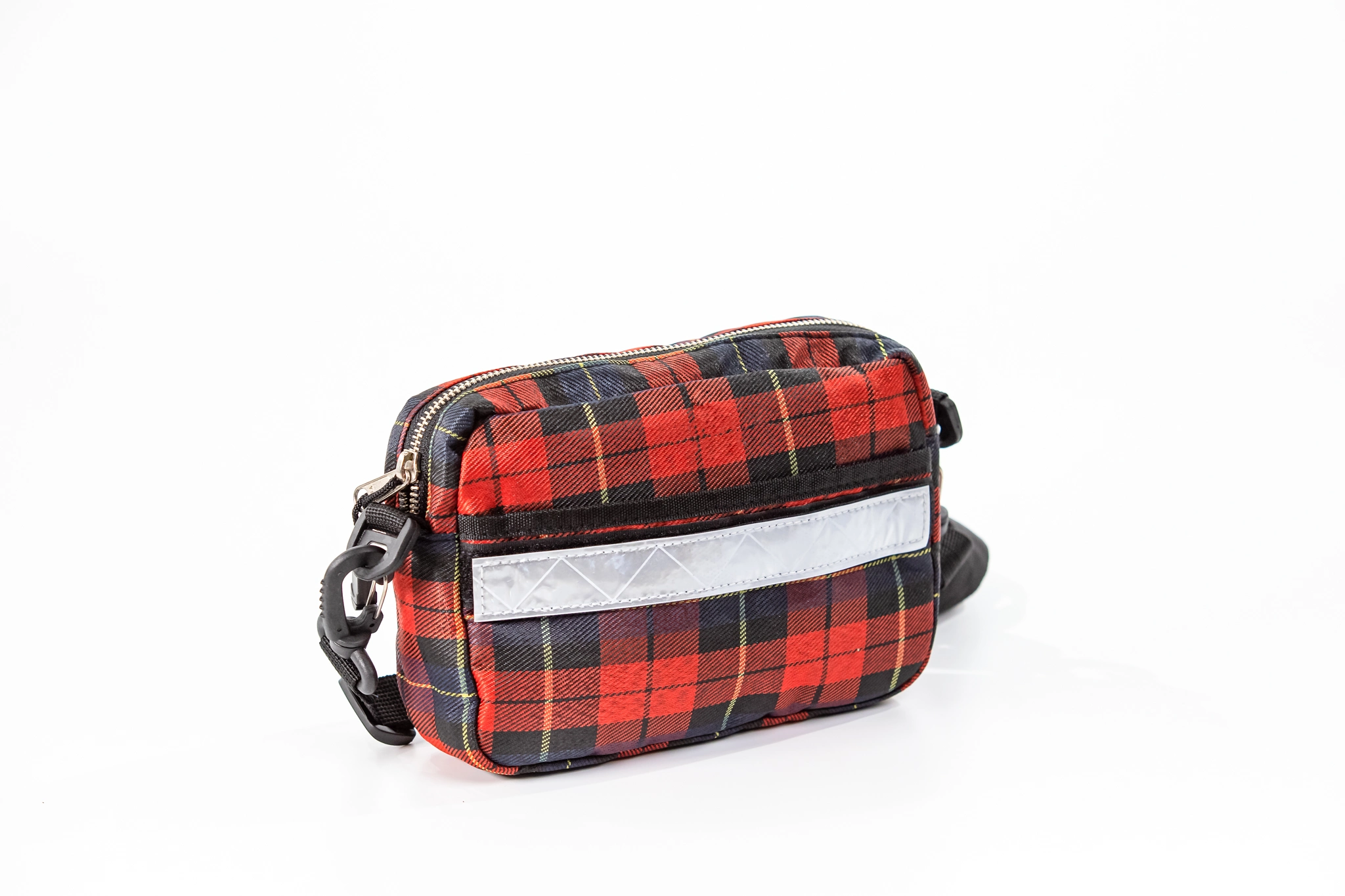 กระเป๋าสะพายแฟชั่น-CROSSBODY-BAG-BK-RD - ผ้า ลายสก็อตสีแดง ซับใน ผ้า 210 ลิปสต๊อบ PU สีดำ
ขนาด 8x5.5x2 นิ้ว ผ… - ภาพที่ 2